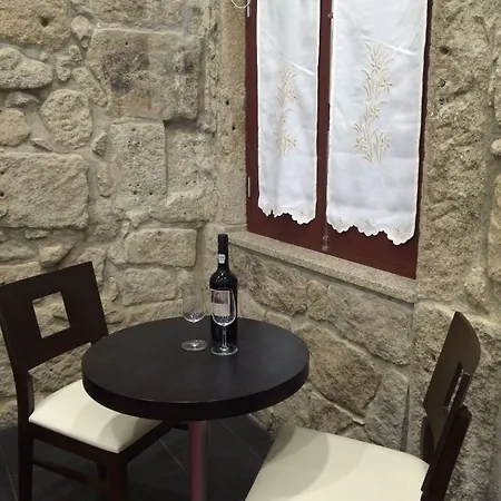 Clerigos-h Lägenhet Oporto