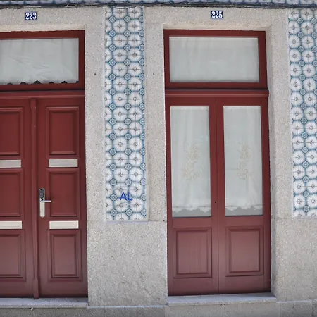 Clerigos-h Apartman *